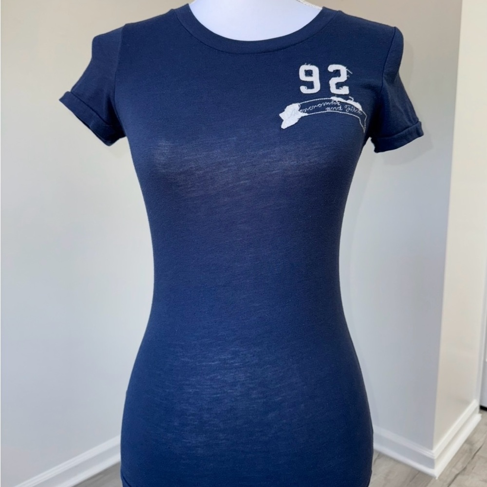 Abercrombie &‎ Fitch 92 Navy Fitted Baby Tee Junior’s Size Small Y2K Preppy Top